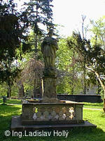 Tovačov, Zámek - zámecký park - kašna