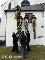 * Z DĚNÍ VE MĚSTĚ